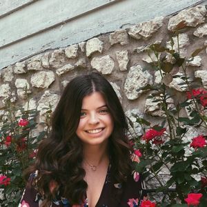 Meet your Posher, Emilee